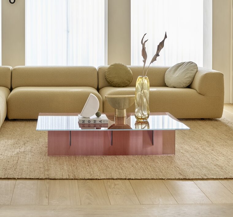 Onze <strong>design salontafels</strong> brengen stijl, functionaliteit en sfeer samen.